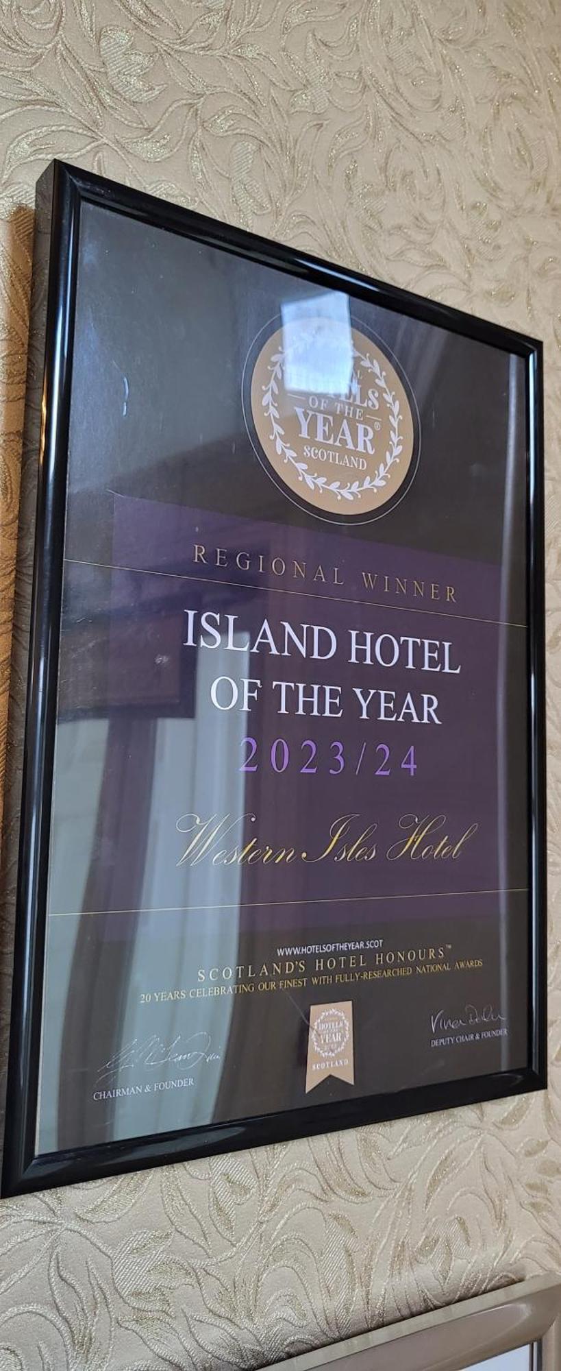 Western Isles Hotel توبيرموري المظهر الخارجي الصورة